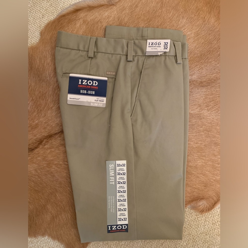 Izod American Chino Non Iron Flat Front slim Fit Men’s  Khakis 32x32